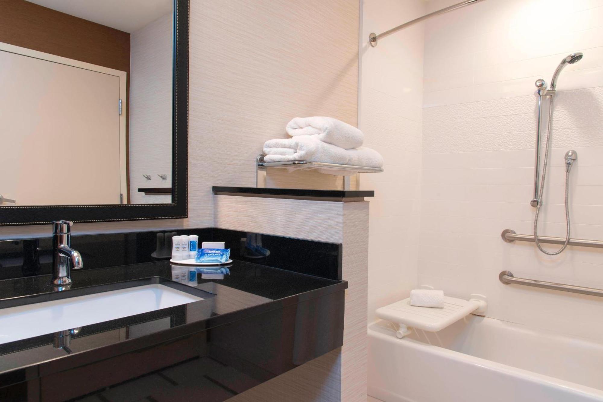 Fairfield Inn & Suites By Marriott Jackson Clinton Esterno foto