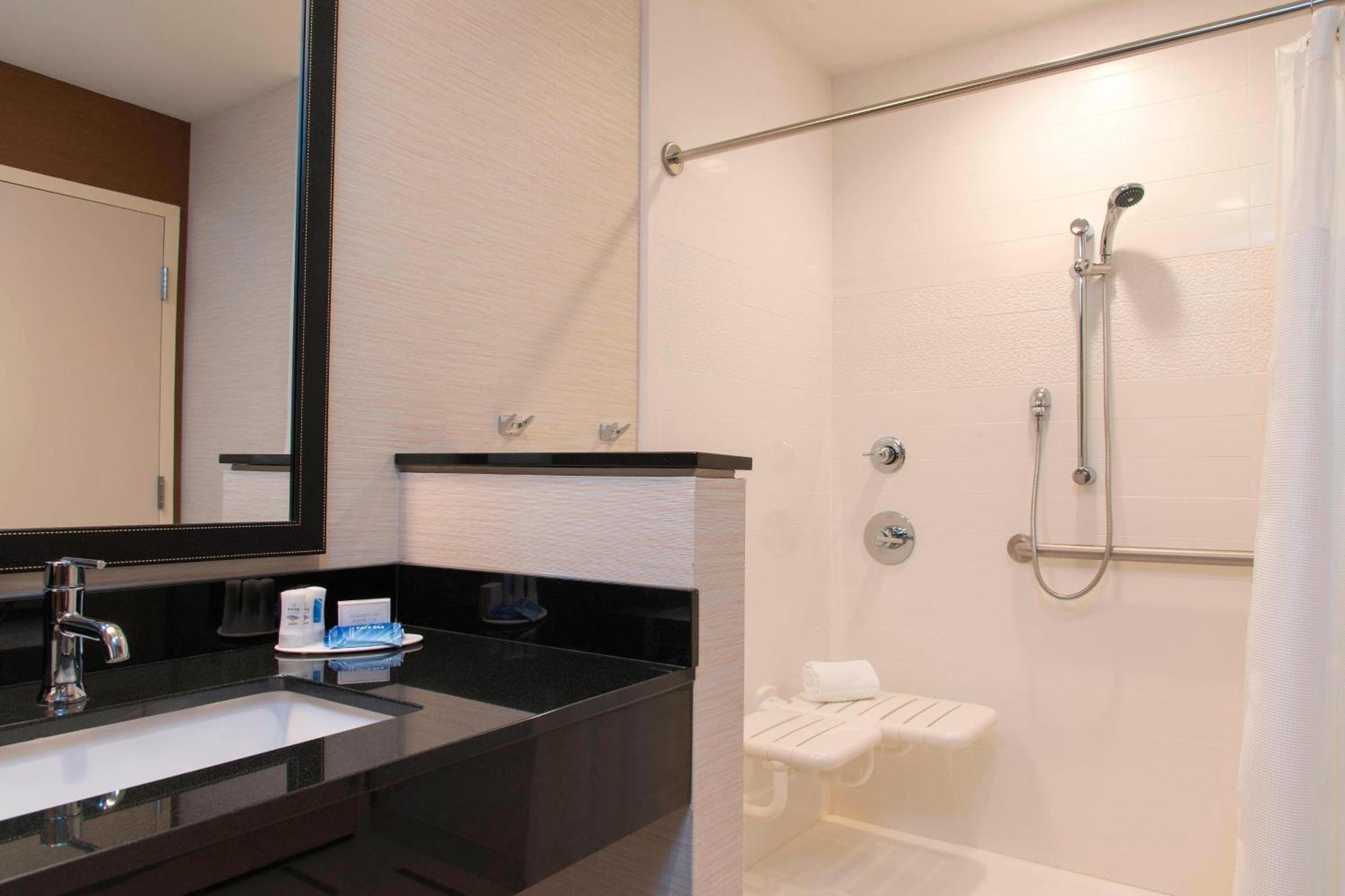 Fairfield Inn & Suites By Marriott Jackson Clinton Esterno foto